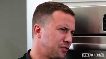QQ Angela