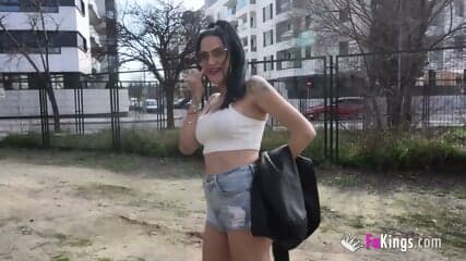 Adela Myers - Clases De Sexo Con Yogurines! Adela Myers Le Enseña A Nuestro Polluelo Como Follarse A Una Madurita! Dale Duro Chaval