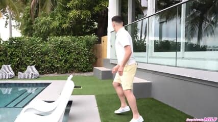 Two Busty Bubble Butts Latinas Fucks Young BWC